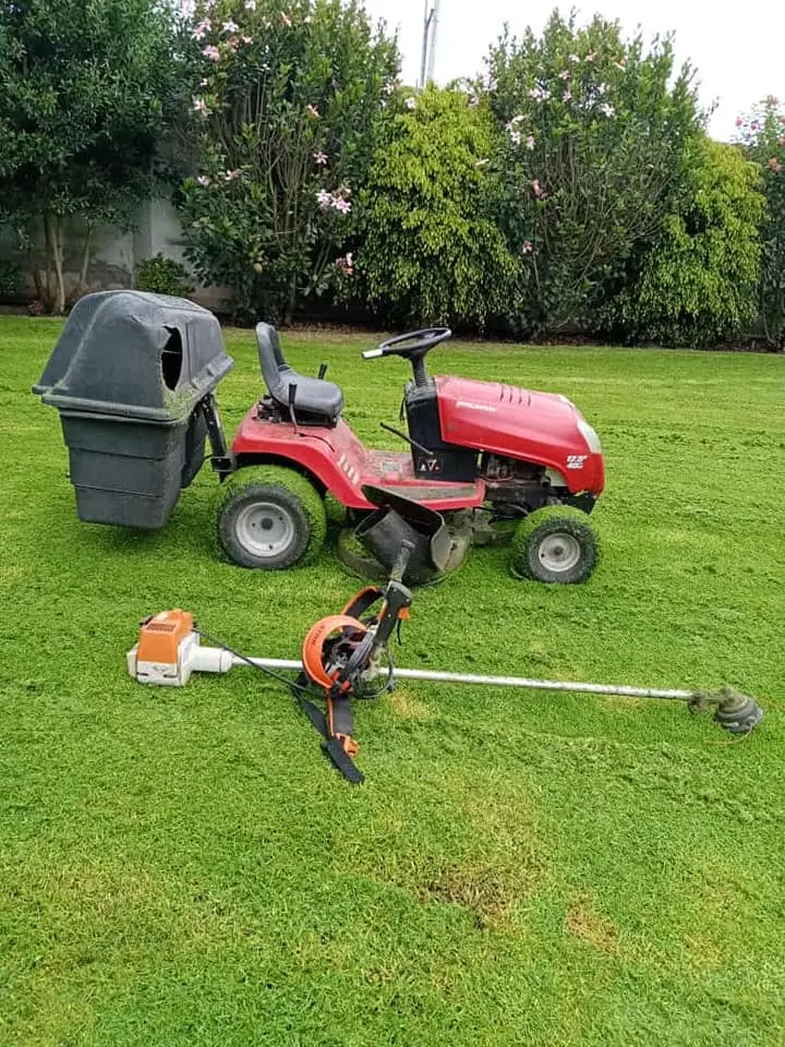 Jardinero ENRIQUEZ Cuenca - Ecuador jardinero a domicilio en cuenca servicio de jardineria jardinero cerca de mi donde contrarar un jardinero en cuenca jardinero recomendado por google el mejor jardinero en cuenca servicio de jadineria a domicilio