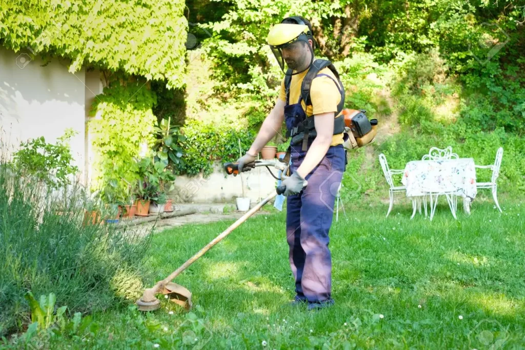 Jardinero ENRIQUEZ Cuenca - Ecuador jardinero a domicilio en cuenca servicio de jardineria jardinero cerca de mi donde contrarar un jardinero en cuenca jardinero recomendado por google el mejor jardinero en cuenca servicio de jadineria a domicilio